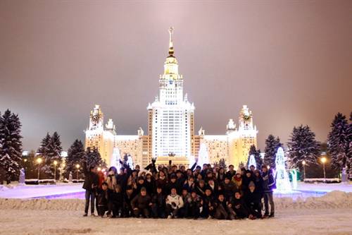 Sinh viên, NCS trường Madi tổ chức đón Noel 2012