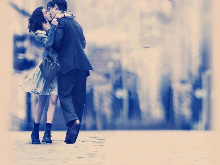 Em thích được mặc váy cô dâu