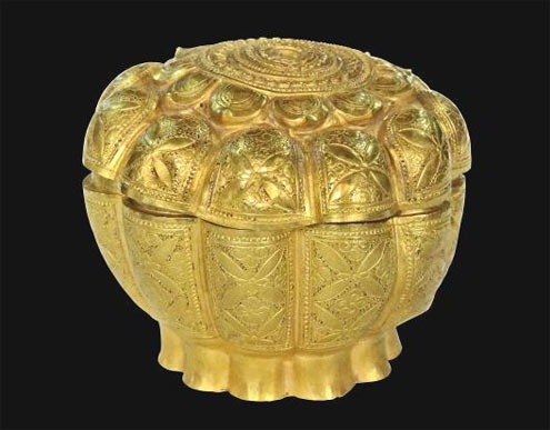 Bí ẩn chiếc hộp vàng ở chùa Ngọa Vân