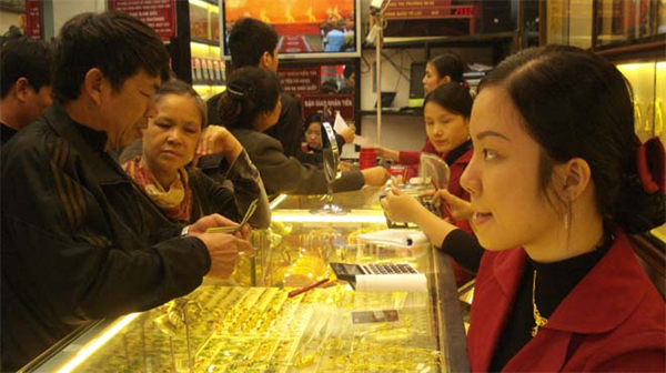 400 tấn vàng “chôn” trong dân