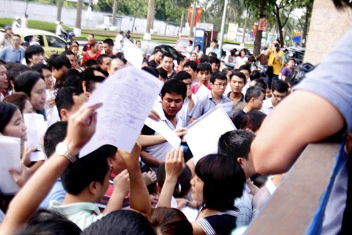 Lại thắt điều kiện nhập cư vào 5 thành phố lớn