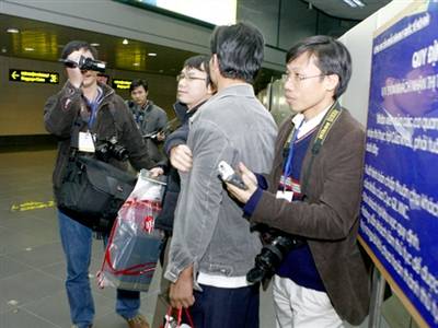 Thủy thủ Đậu Ngọc Hùng bị khống chế trước báo chí?