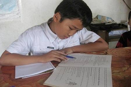 Sự thực về “thần đồng” 12 tuổi ở Nghệ An