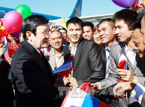 Chủ tịch nước tới Vladivostok, Liên bang Nga