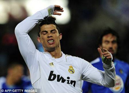 Chán Real, CR7 quyết trở lại M.U