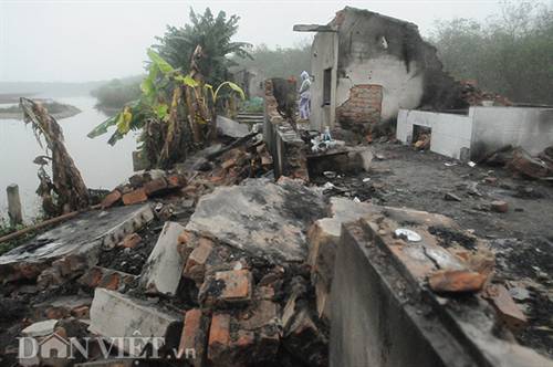 Bí thư, Chủ tịch xã bị tố có mặt tại buổi đập phá