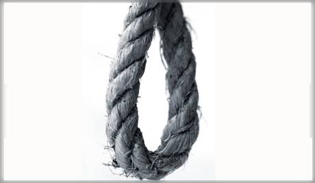 Nga: Học sinh lớp 1 treo cổ đã từng chứng kiến cảnh cha mình tự tử