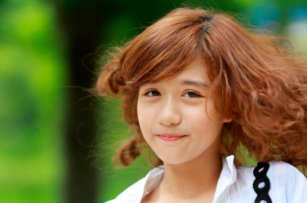 Nữ sinh Hà Nội 'đẹp không son phấn' gây sốt