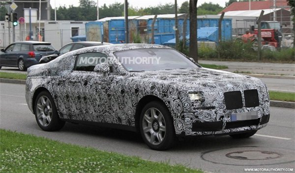 Rolls-Royce Ghost Coupe lần đầu lộ diện