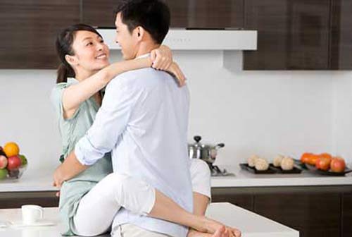 Chồng yêu cuồng si, vợ phát hoảng