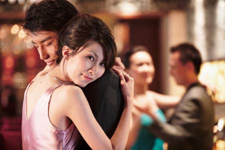 Nước mắt nữ sinh yêu thuê, nhậu thuê