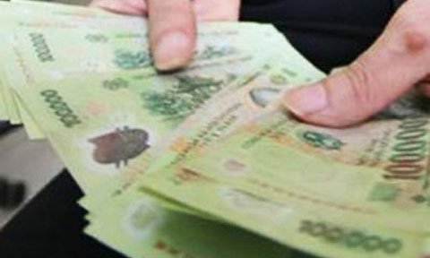 Thảm cảnh nợ lương: DN cùng đường, 'cắt cơm' nhân viên