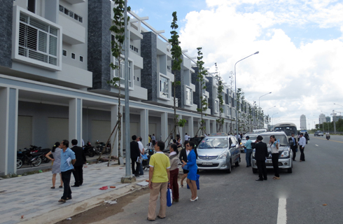 Địa ốc bán trả góp như hàng điện máy