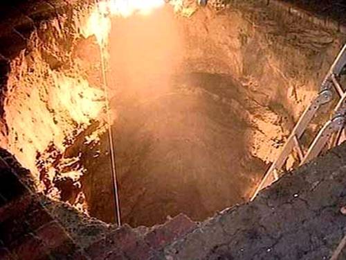 Tin video: Bé 18 tháng bị cuốn trôi  xuống hệ thống cống