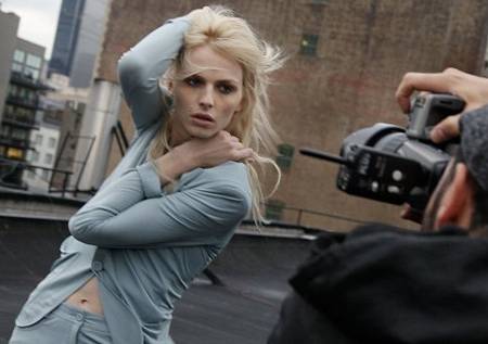 Siêu mẫu nam xinh đẹp rất đắt show!