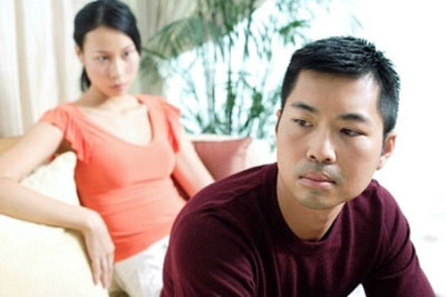 Bao giờ mẹ chết, em mới về nhà anh ở!