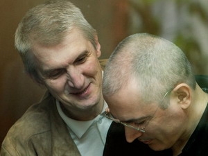 Tòa án của Nga giảm án cho tỷ phú Platon Lebedev