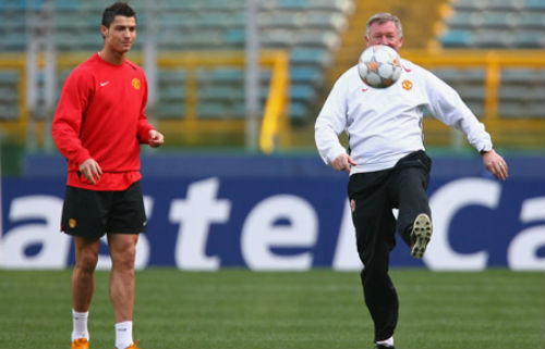 M.U mở chiến dịch đưa CR7 về Old Trafford