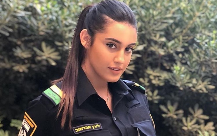 Ảnh: Nhan sắc đẹp không ngờ của các nữ cảnh sát Israel