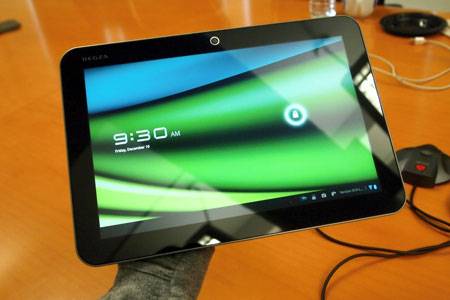 Trải nghiệm smartphone “bom tấn” mở màn CES 2012