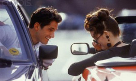 “Đừng mua ô tô cho chồng, họ sẽ ngoại tình đấy”