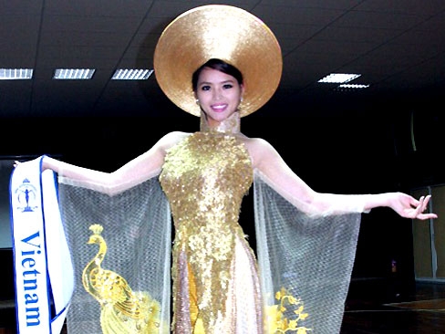 Hoa hậu Siêu Quốc Gia: Ấn tượng Lại Hương Thảo