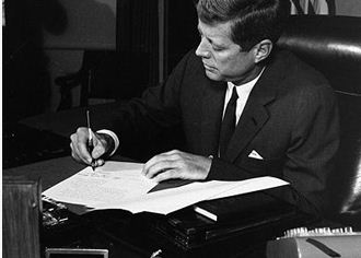 Thời khắc nguy hiểm nhất lịch sử nhân loại 50 năm trước