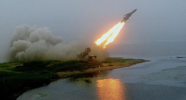 Nga hoàn thành thử nghiệm hệ thống tên lửa phòng không Poliment-Redut trên tàu chiến