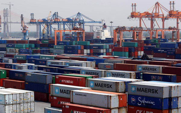 Bloomberg: Đúng như dự báo, Việt Nam đã lọp top 7 xuất khẩu sang Hoa Kỳ