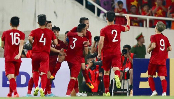 NÓNG! Diễn biến mới nhất: Việt Nam sáng cửa đi tiếp, cơ hội lịch sử ở World Cup