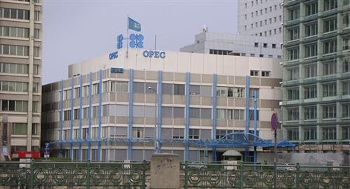 OPEC có thể giảm hạn ngạch khai thác dầu