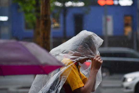 Moskva có mưa to, gió mạnh suốt nhiều ngày