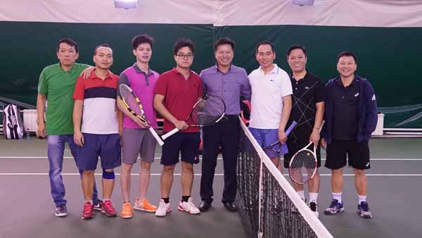 Sôi động giải quần vợt mùa Đông của người Việt tại Nga