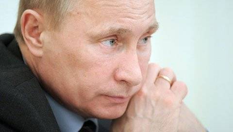 Putin: Cây gậy hay củ cà rốt để cải cách?