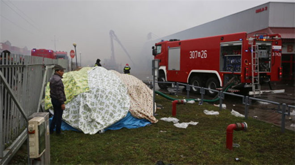 Cháy chợ người Việt ở Ba Lan