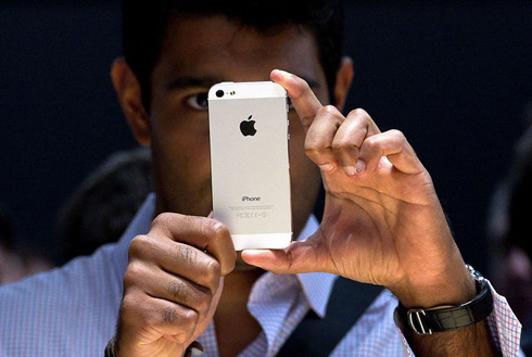 Apple mất hơn 70 tỷ USD vì iPhone 5