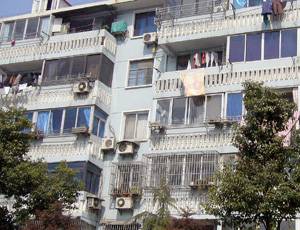 Chung cư cũ tiếp tục xuống giá