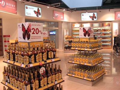 Sân bay Domodedovo: Thu giữ rượu trong cửa hàng miễn thuế