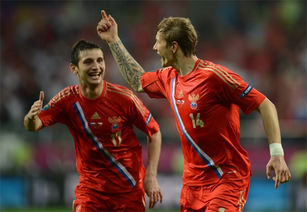 01h45 ngày 13/6, Ba Lan vs Nga: Phía trước là tứ kết