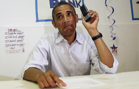 Tổng thống Mỹ không biết dùng... iPhone