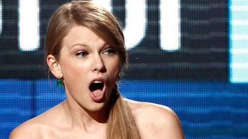 Ca sĩ nào kiếm hơn 700 tỉ một năm?