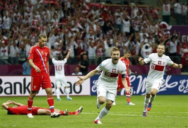 Nga và Ba Lan chia điểm trong trận cầu mãn nhãn