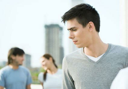 Chồng tung 'đòn thù' hiểm ác với vợ ngoại tình