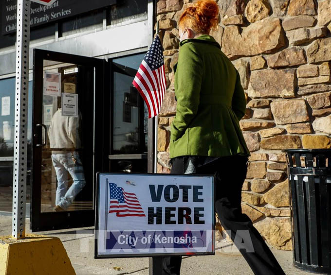Bầu cử Mỹ 2020: Tất cả các điểm bỏ phiếu đóng cửa