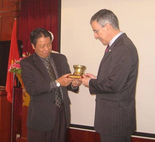 Mexico sẽ giúp VN phát triển vệ tinh nhỏ