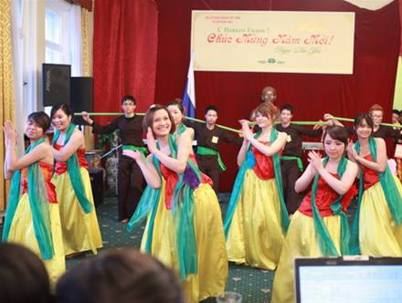 SV Tula: Tết đầu tiên xa nhà và Hội diễn mừng Xuân