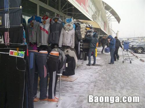 Moskva: Nỗi lo quanh khu chợ lạnh vắng