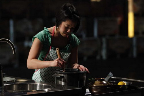 Cô gái gốc Việt khiếm thị thi 