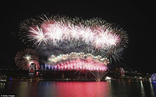 Pháo hoa tuyệt đẹp ở những nơi giao thừa sớm nhất TG