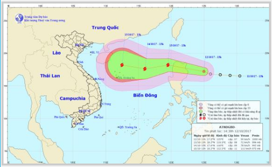 Ngày mai (13/10), áp thấp nhiệt đới gần biển Đông mạnh thành bão?
